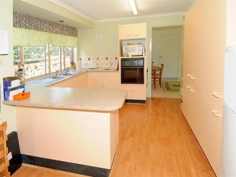 12 Cromwell Street, Battery Hill QLD 4551