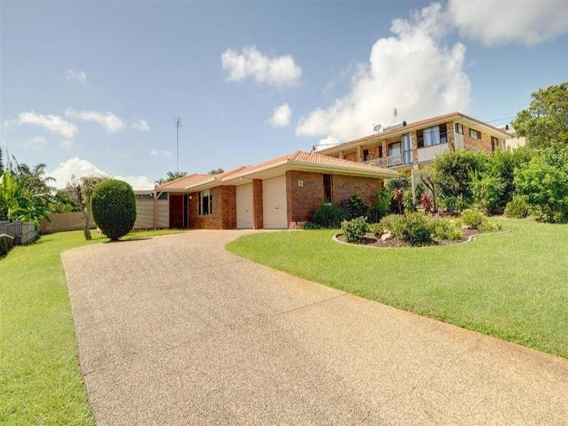 12 Cromwell Street, Battery Hill QLD 4551