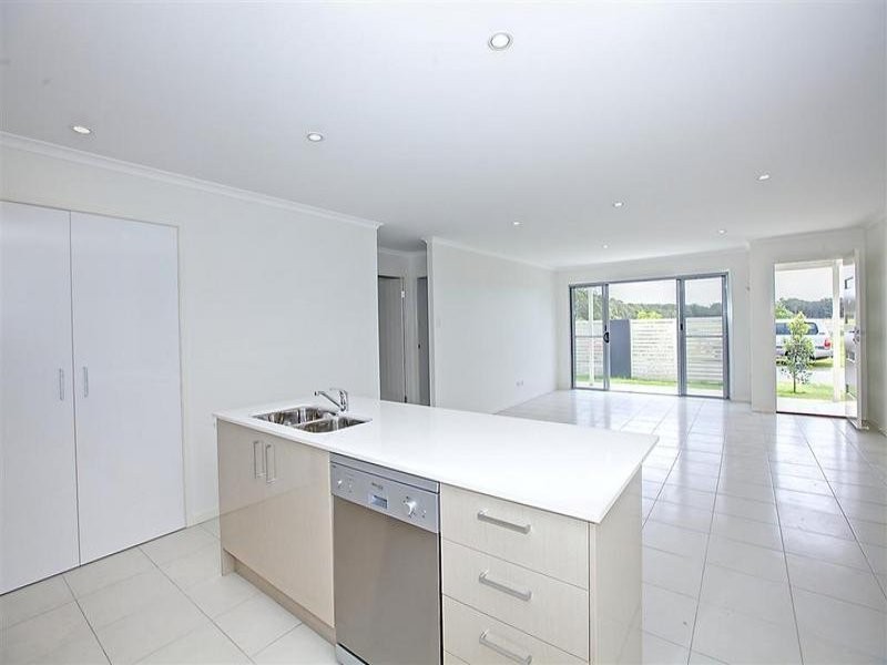 16 Cumberland Crescent, Caloundra QLD 4551