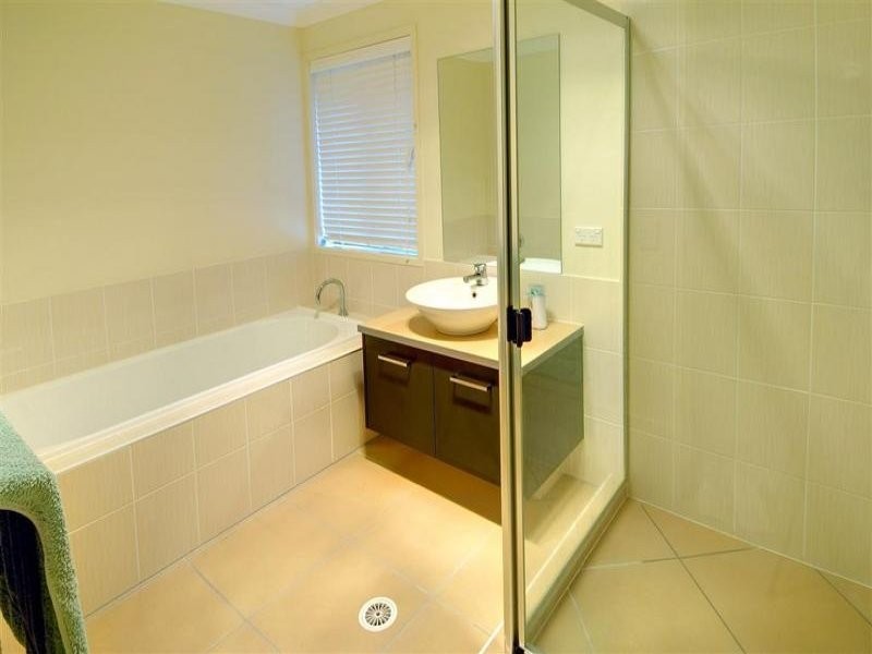 12 Joshua Close, Little Mountain QLD 4551