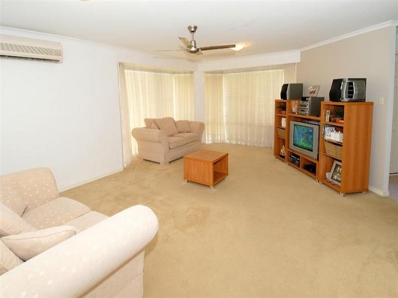 2 Kwila Place, Little Mountain QLD 4551