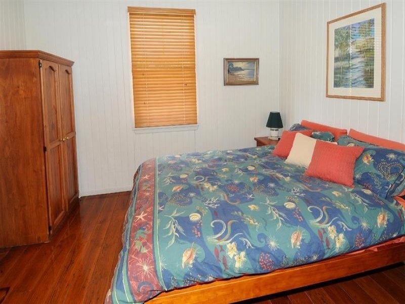 90 Landsborough Parade, Golden Beach QLD 4551