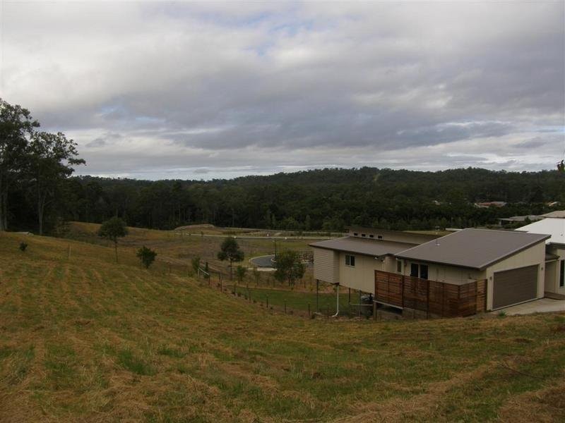7 Viewland Drive, Mooloolah Valley QLD 4553
