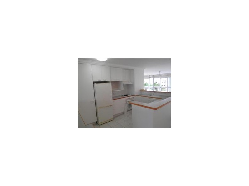 6/24 McIlwraith Street “La Mirage”, Moffat Beach QLD 4551