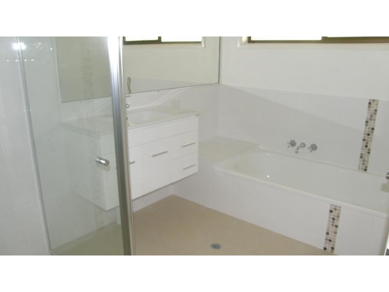 12 Winchester Road, Little Mountain QLD 4551