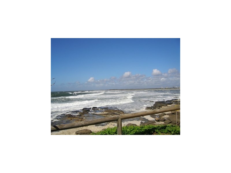 3/5 Dingle Avenue ” Culverston”, Kings Beach QLD 4551