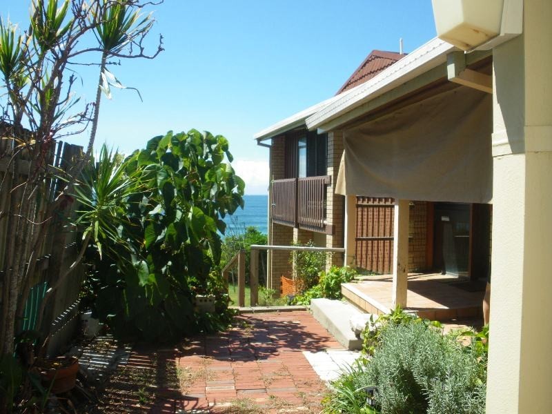 37 Warne Terrace, Kings Beach QLD 4551