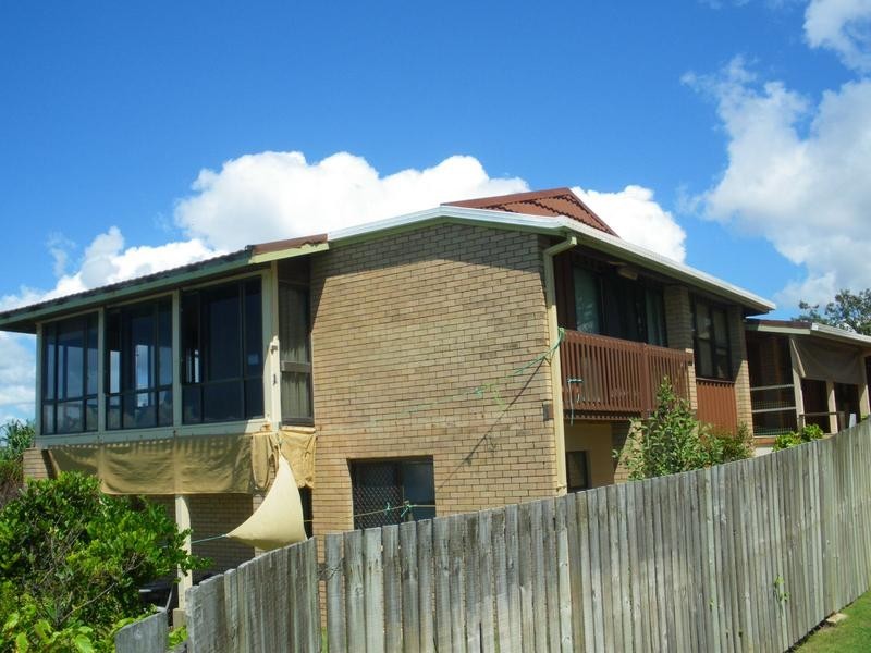 37 Warne Terrace, Kings Beach QLD 4551