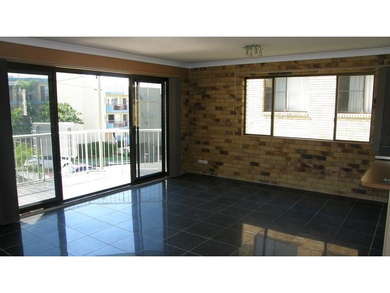 1/25 Lower Gay Terrace, Kings Beach QLD 4551