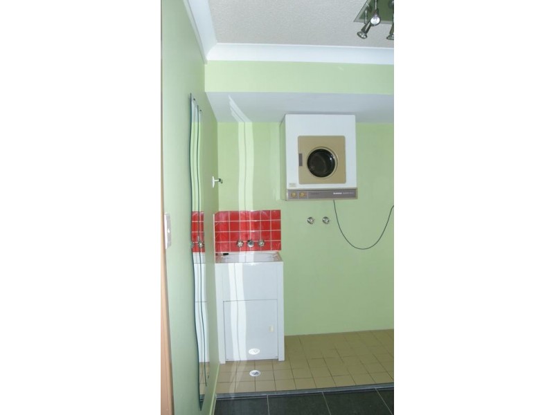 1/25 Lower Gay Terrace, Kings Beach QLD 4551