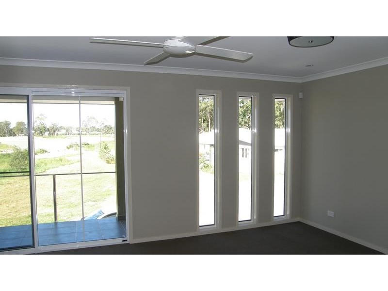 27 Cumberland Crescent, Little Mountain QLD 4551