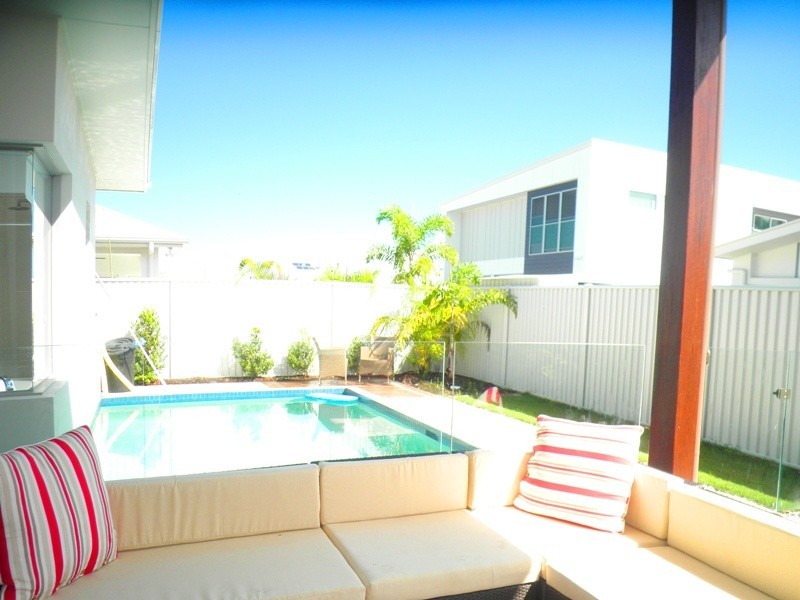 40 Wategos Circuit, Pelican Waters QLD 4551