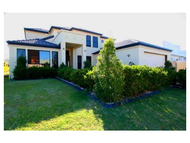 3 Silky Oak Place, Pelican Waters QLD 4551