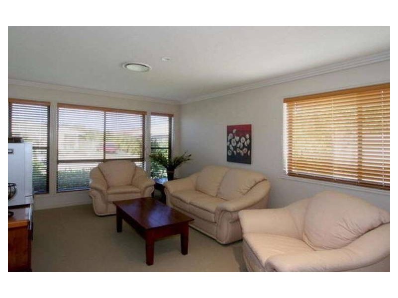 3 Silky Oak Place, Pelican Waters QLD 4551