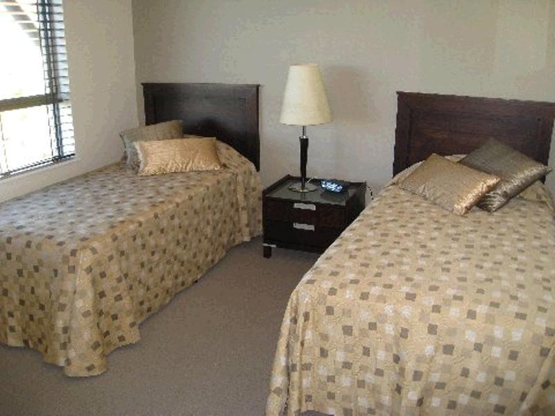20/1 Millennium Circuit ” Vardon Point “, Pelican Waters QLD 4551