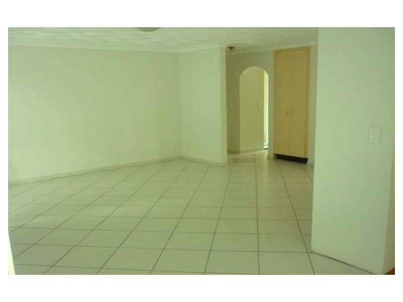 3/14 Dingle Ave ” Sunshine Seven “, Kings Beach QLD 4551