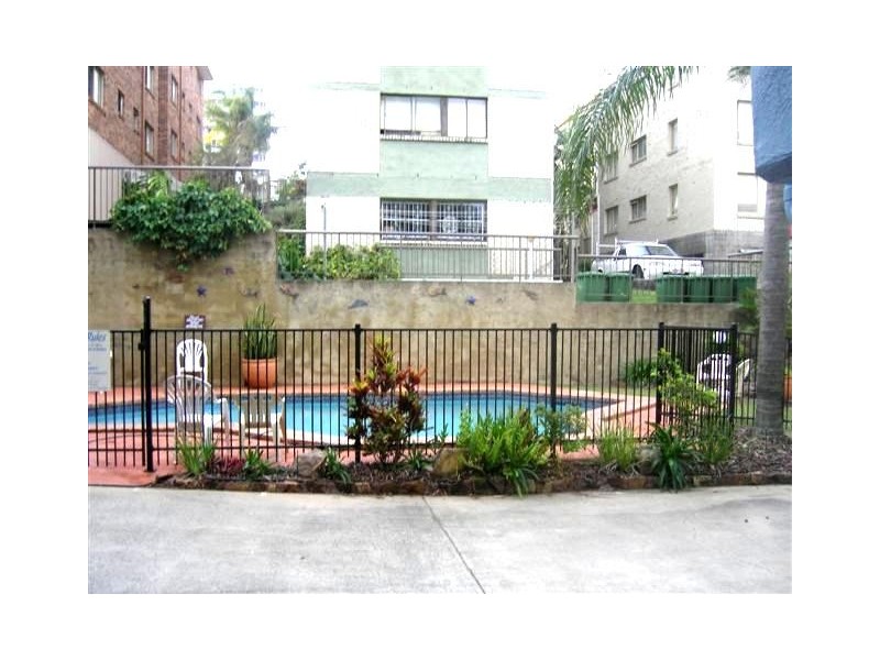 1/14 Warne Terrace, Kings Beach QLD 4551