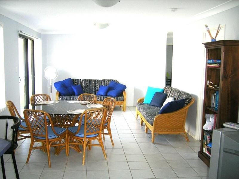 6 Scartree Street, Pelican Waters QLD 4551