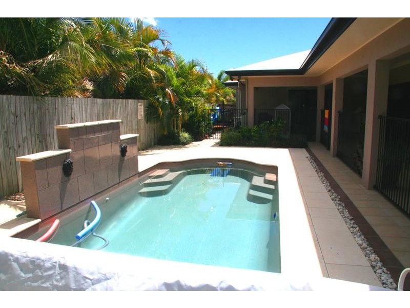 4 Botany Drive, Pelican Waters QLD 4551