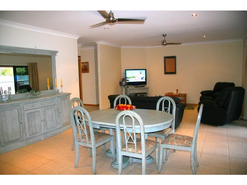 4 Botany Drive, Pelican Waters QLD 4551