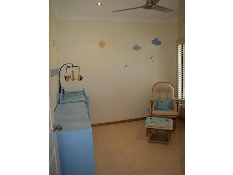 4 Botany Drive, Pelican Waters QLD 4551