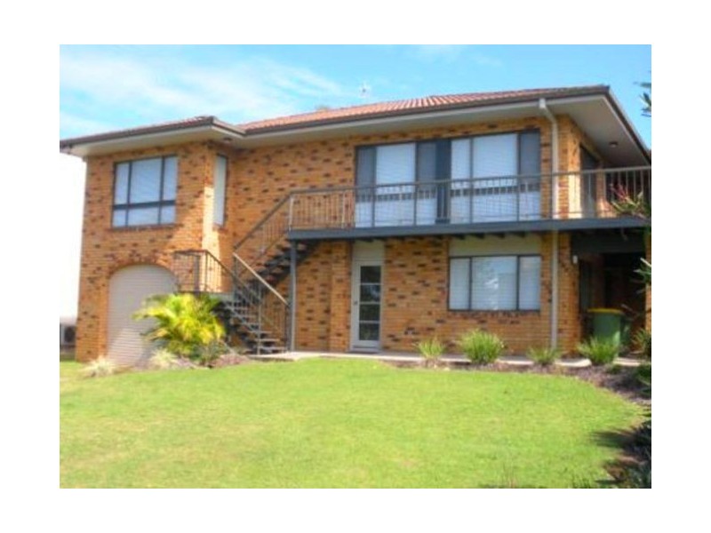 9 Beachside Court, Shelly Beach QLD 4551