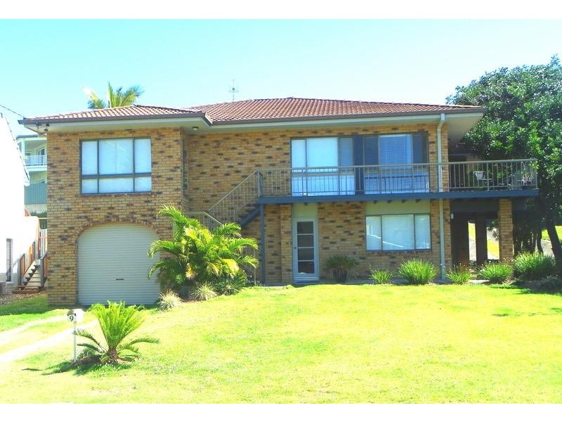 9 Beachside Court, Shelly Beach QLD 4551