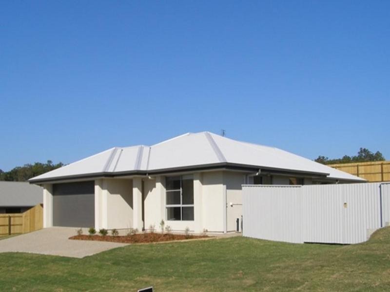 13 Middle Park Street, Little Mountain QLD 4551