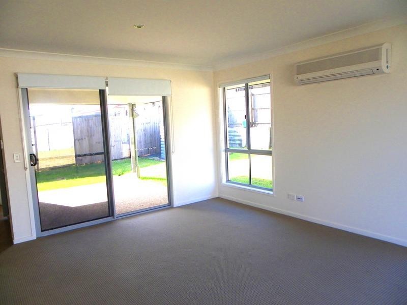 13 Middle Park Street, Little Mountain QLD 4551