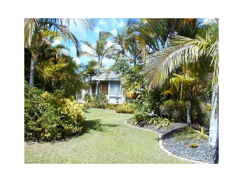 20 Sir Joseph Banks Drive, Pelican Waters QLD 4551