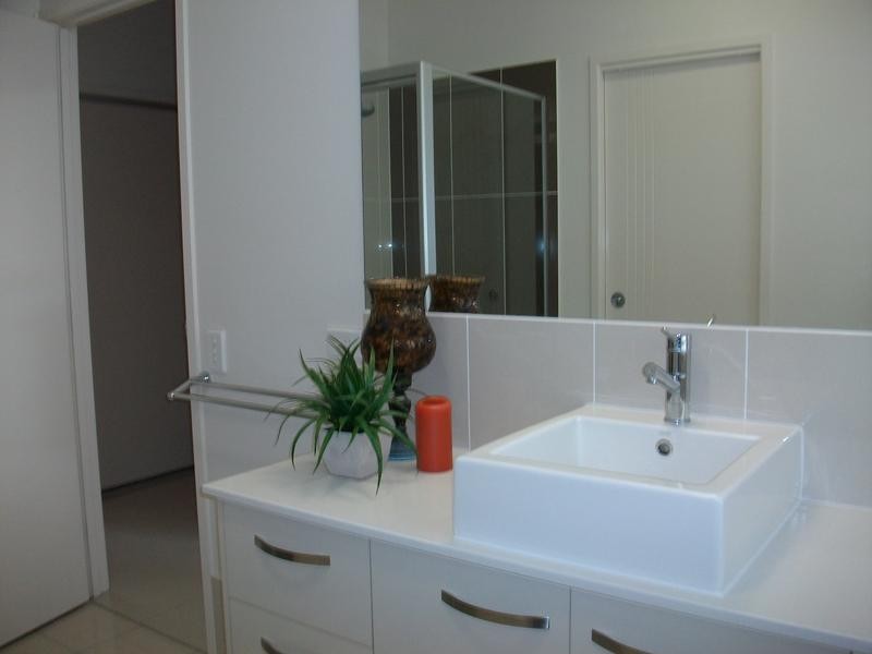 7 Blade Court, Birtinya QLD 4575