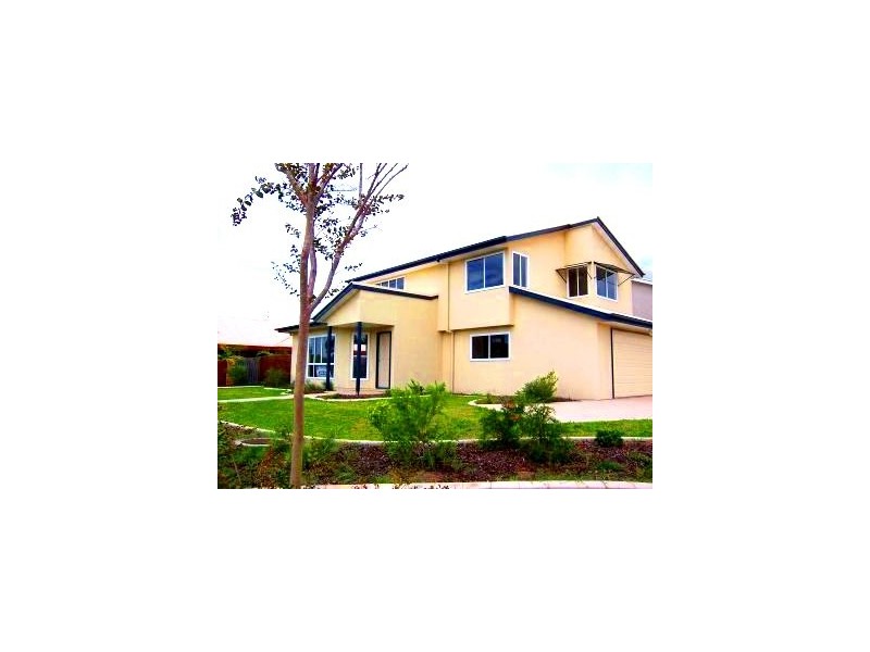 1/4 Harbourlights Way, Pelican Waters QLD 4551