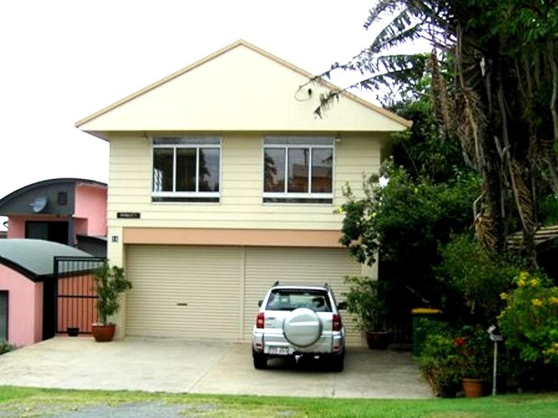 14 Cooroora Street, Dicky Beach QLD 4551