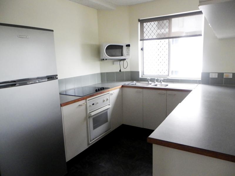 3/5 Arthur Street, Kings Beach QLD 4551