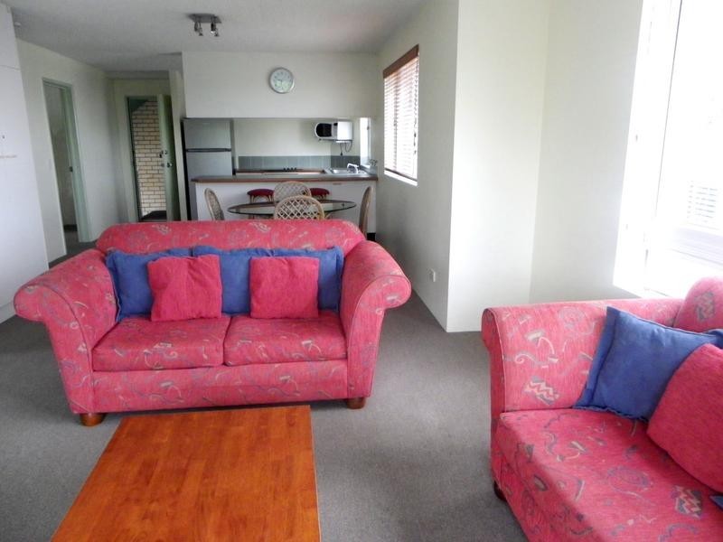 3/5 Arthur Street, Kings Beach QLD 4551