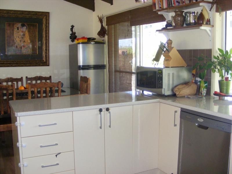 42 Enfield Crescent, Battery Hill QLD 4551