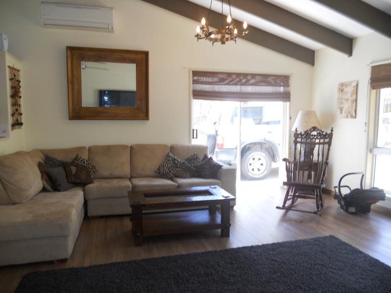 42 Enfield Crescent, Battery Hill QLD 4551