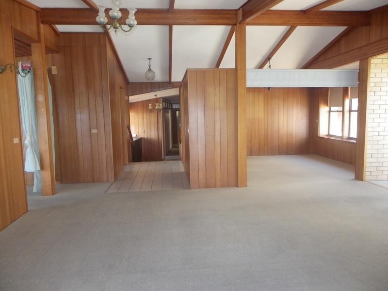 37 Warne Terrace, Kings Beach QLD 4551