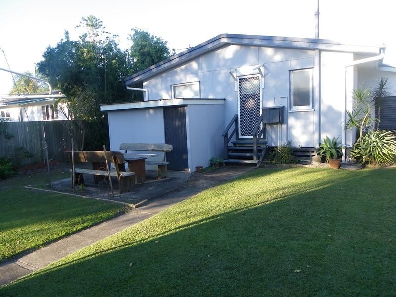 60 Palmer Avenue, Golden Beach QLD 4551