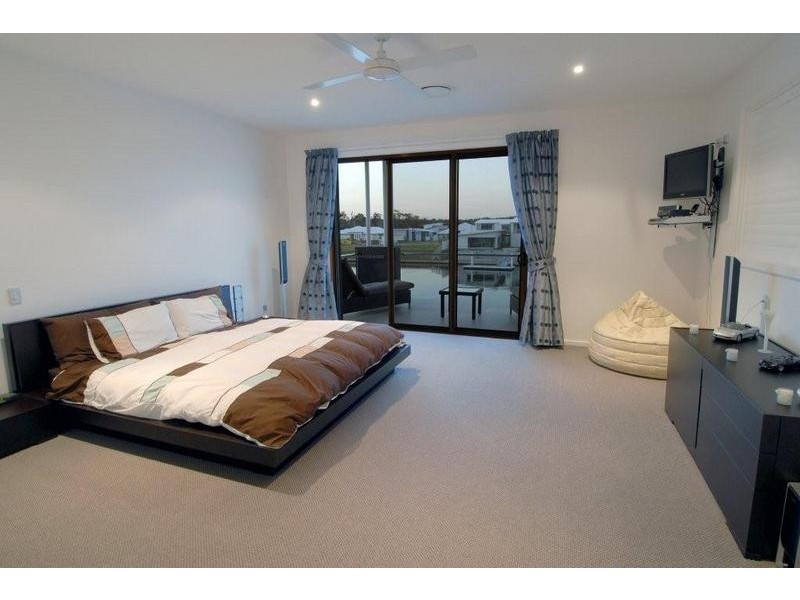 48 Westholme Circuit, Pelican Waters QLD 4551