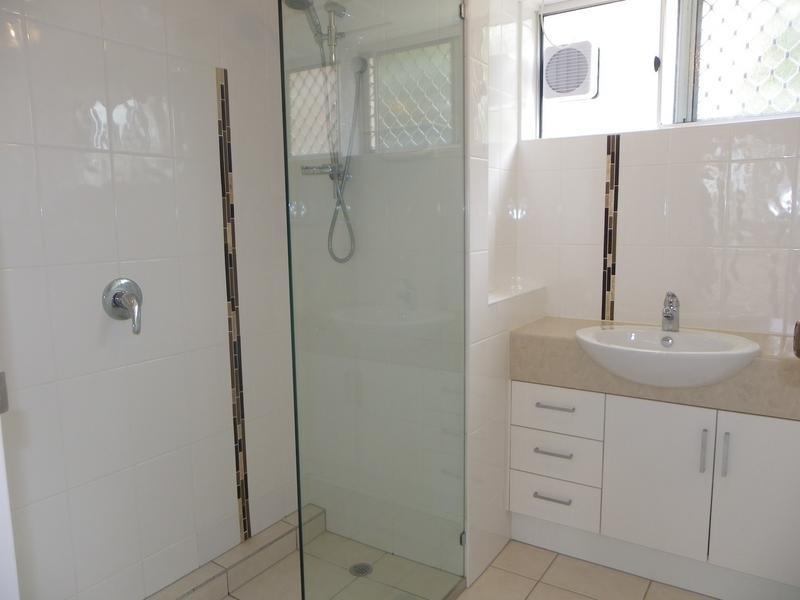 1/41B Albert Street, Kings Beach QLD 4551