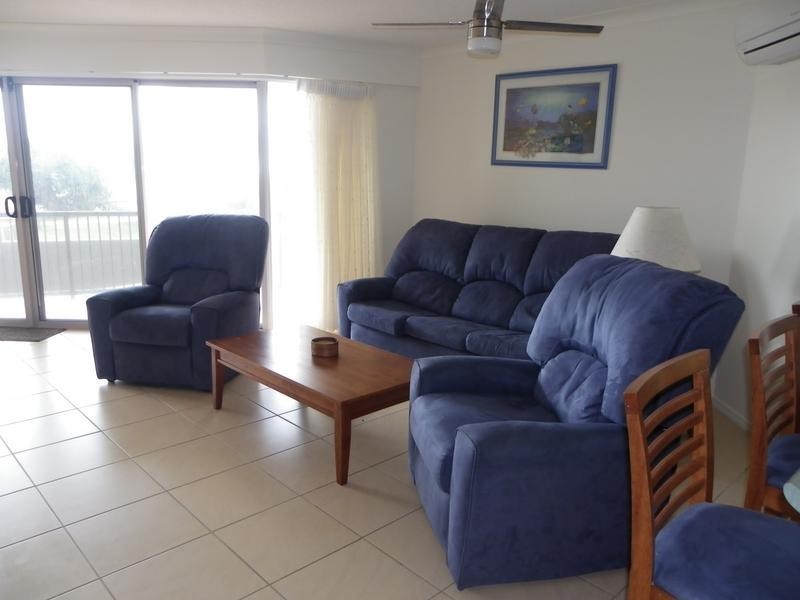 1/1 Dingle Avenue, Kings Beach QLD 4551