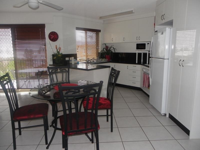 7/60 Lower Gay Terrace, Kings Beach QLD 4551