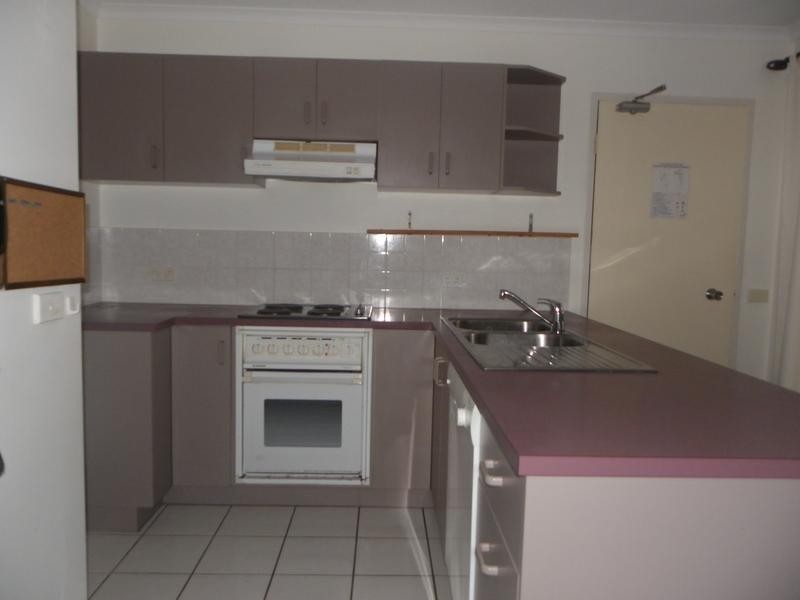 6/66 Lower Gay Terrace, Kings Beach QLD 4551
