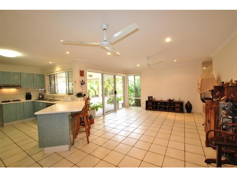 16 Gradorean Street, Pelican Waters QLD 4551