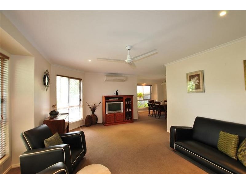 16 Gradorean Street, Pelican Waters QLD 4551