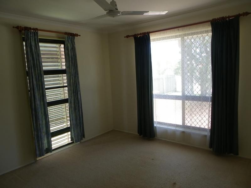 2/12 Ambako Place, Golden Beach QLD 4551