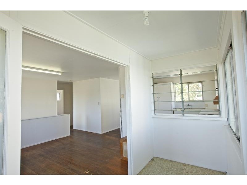 13 Nelson Street, Golden Beach QLD 4551