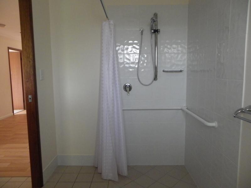 2/43 Currimundi Road, Currimundi QLD 4551