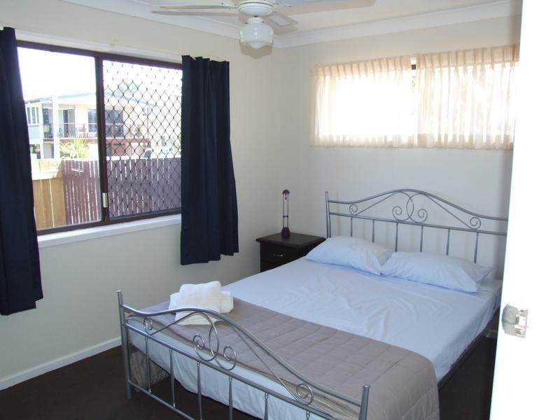 2/1 Haig Street, Golden Beach QLD 4551